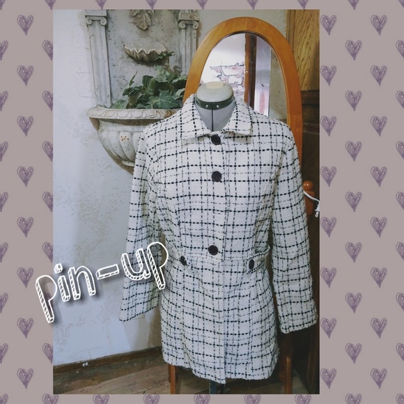 Black & White Vintage Swing coat - Picture 3 of 5